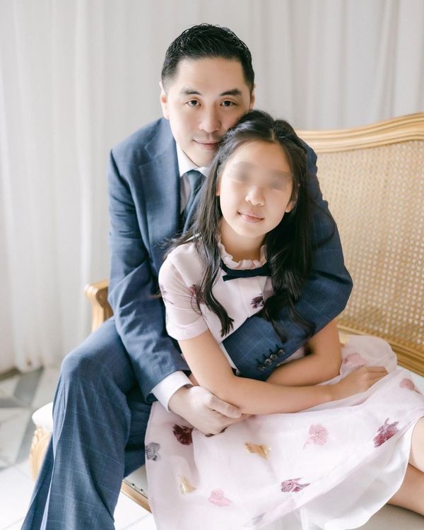 Elizabeth（右）和爸爸王泉仁相處融洽。翻攝elizabethwong630 IG