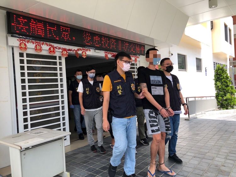 警方逮捕蔡姓男子等4名嫌犯。警方提供