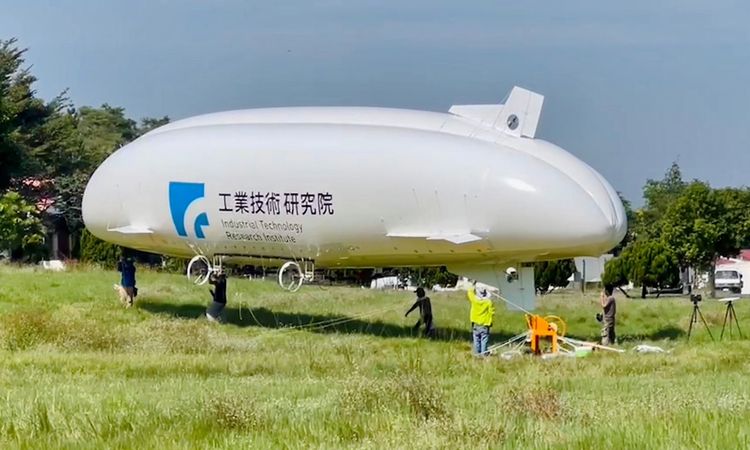 目測約高5米、長20米。王志弘攝