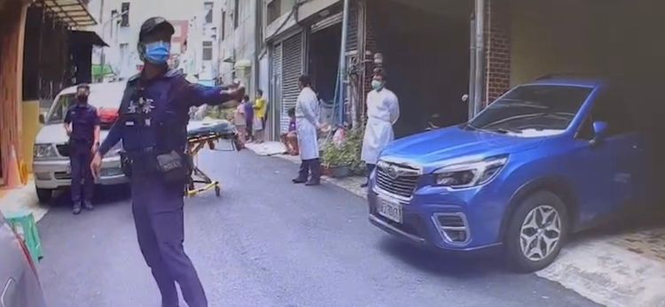 邱姓男子被強制就醫。讀者提供