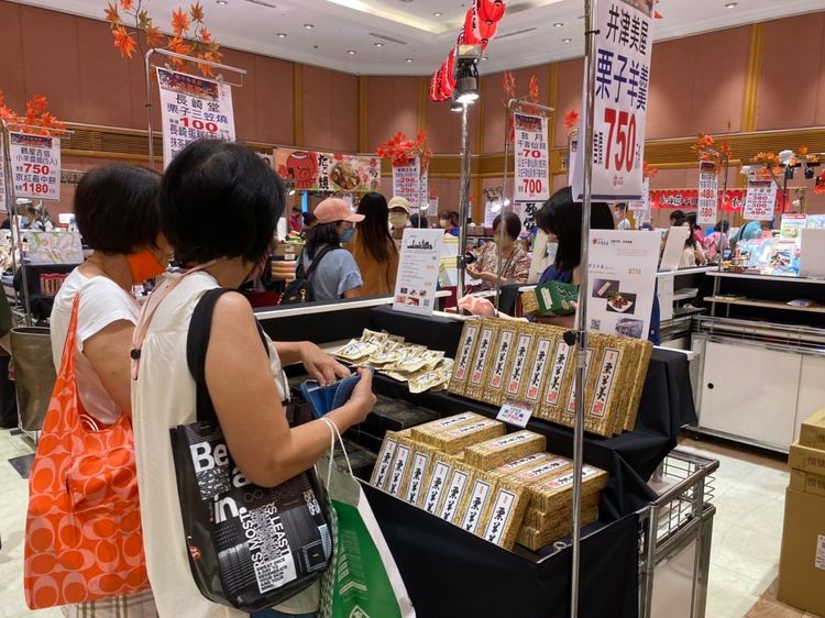 解封前民眾先複習東瀛美味。陳怡文攝