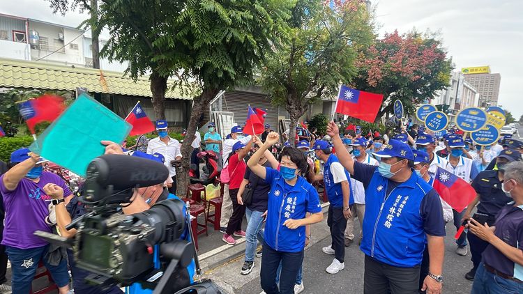 饒慶鈴競選總部成立，呼籲支持者繼續相挺讓他為台東服務。古和純攝