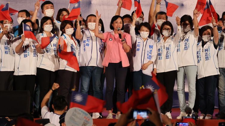 柯志恩認為該民調與內部民調有所落差，但會適度參考。資料照片