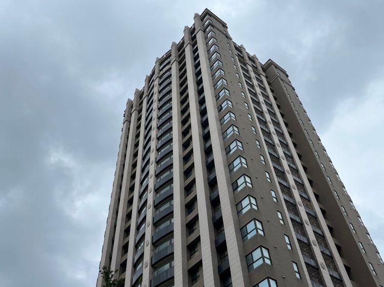 該社區頂樓與次頂樓戶，交易總價達6000萬豪宅門檻。楊明峰攝