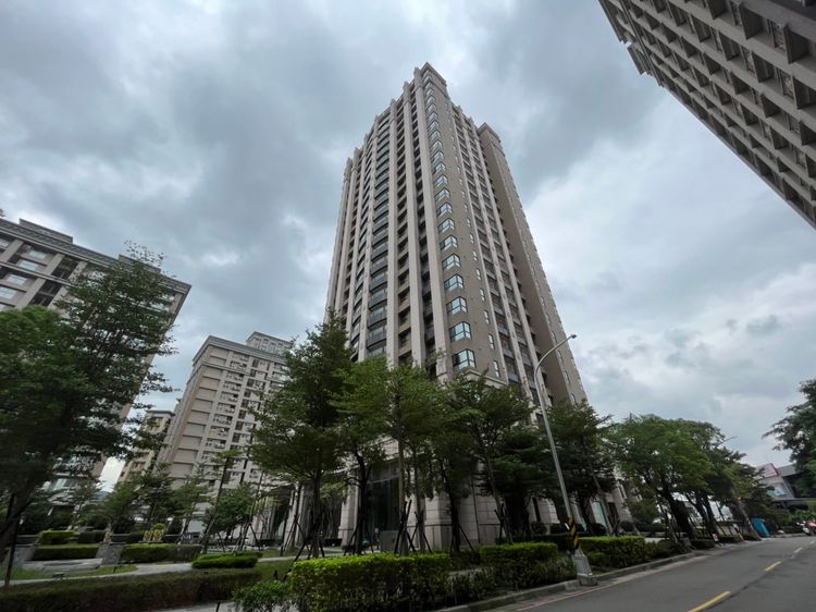 洲子洋頂樓與次頂戶，是五股唯二筆達6000萬的豪宅交易。楊明峰攝