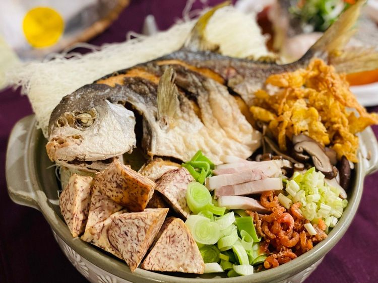 「芋香金鯧米粉湯」，以油炸鎖住鮮味十足的黃金鯧鮮甜。曾仲葳攝