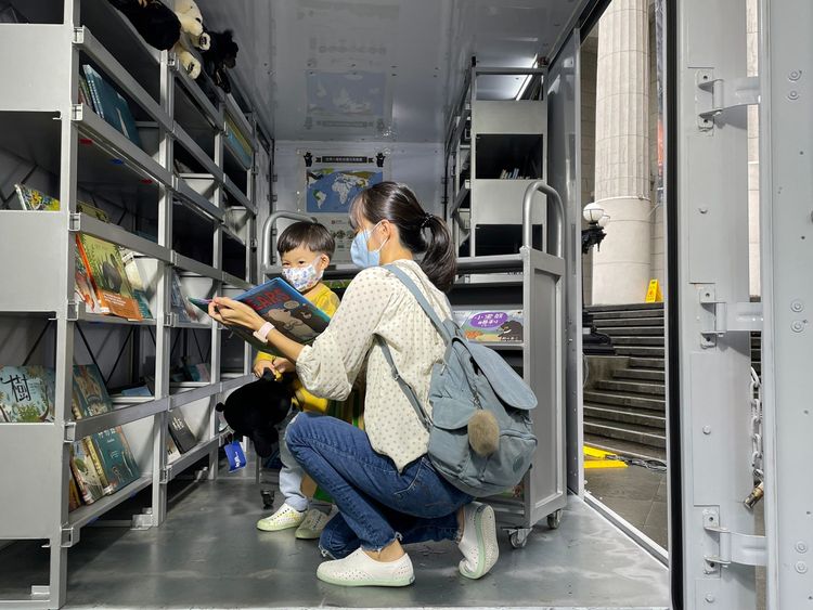 Isuzu「護熊職人號」保育巡迴車，主要是透過寓教於樂的方式，讓學童都能體會到台灣黑熊保育的重要性。林浩昇攝
