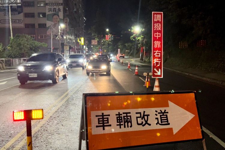 如遇擁塞路段，請駕駛人多點耐心。警方提供