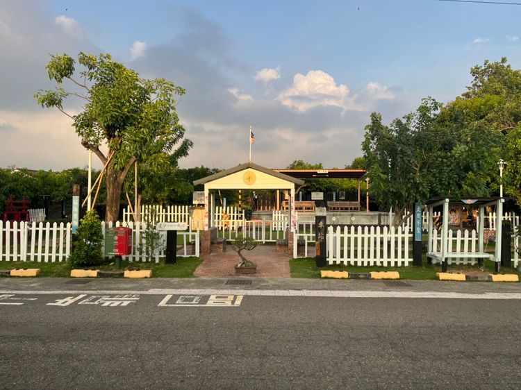 仁德牛稠子車站公園。資料照片