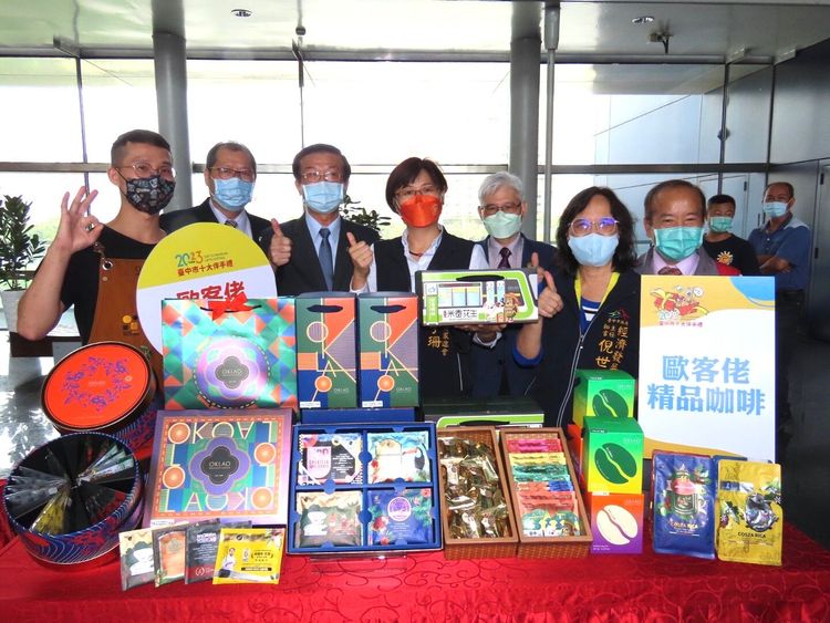 歐克佬咖啡獲選今年的台中市十大伴手禮。鮮明攝