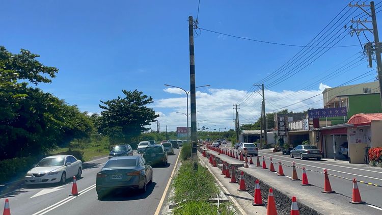 屏鵝公路種樹百里預計明年春節才完工。讀者提供