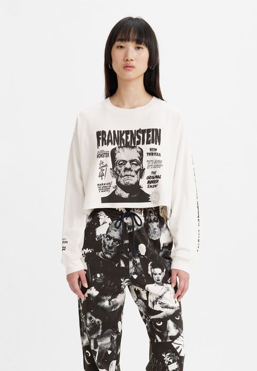 Universal Monsters x Levi’s長袖短版上衣，1990元。品牌提供