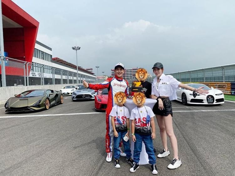 去年林志穎47歲生日一家5口到齊。林志穎提供