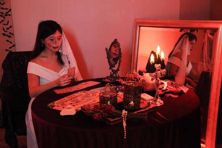 消費滿額即可免費於女巫房進行塔羅占卜。六福旅遊集團提供