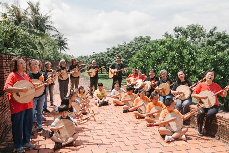 當三味線遇上月琴，激起濃濃南國風情。屏東縣文化處提供