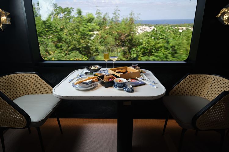 鳴日廚房攜手台南晶英酒店推出「攝政宮皇太子御宴」。雄獅旅遊提供