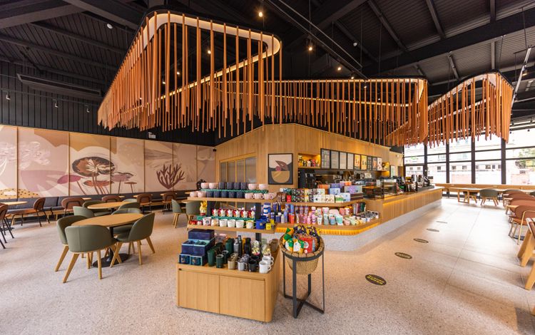 林口中山門市內部。業者提供