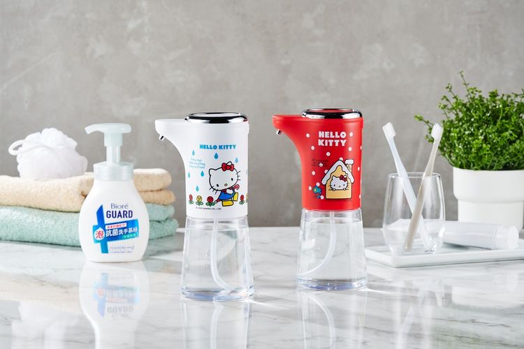 感應泡泡充電給皂機，原價1280元，6積分+399元或2積分+450元可換購。業者提供