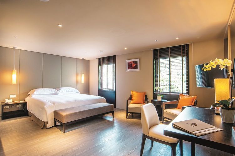 專案平日入住升等楓林客房。大地酒店提供