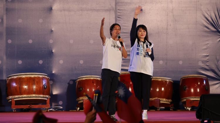 無黨籍立委高金素梅說，讓高雄再翻轉一次好不好。侯昌騰攝