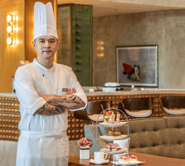 台南遠東香格里拉「粉紅下午茶」由金牌甜點主廚許煜新(阿新)親自設計。台南遠東香格里拉提供