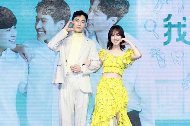 金在勳（左）、黃瀞怡（小薰）出席首映記者會。結果娛樂提供
