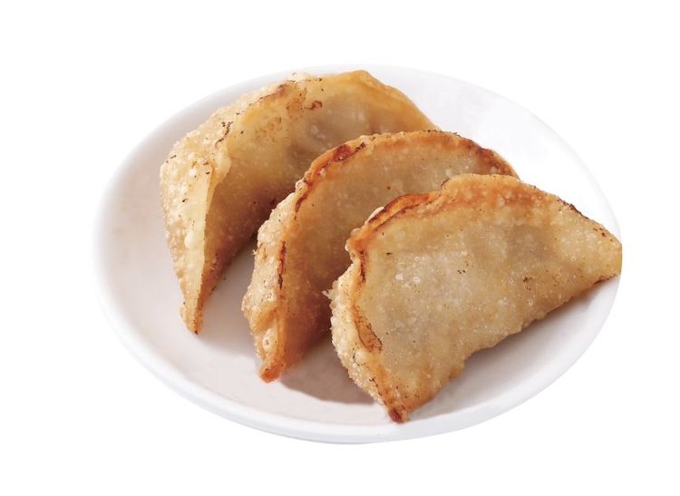 大阪王將炸餃子，原價40元，10/9上午11點特價17元，板橋車站店。業者提供