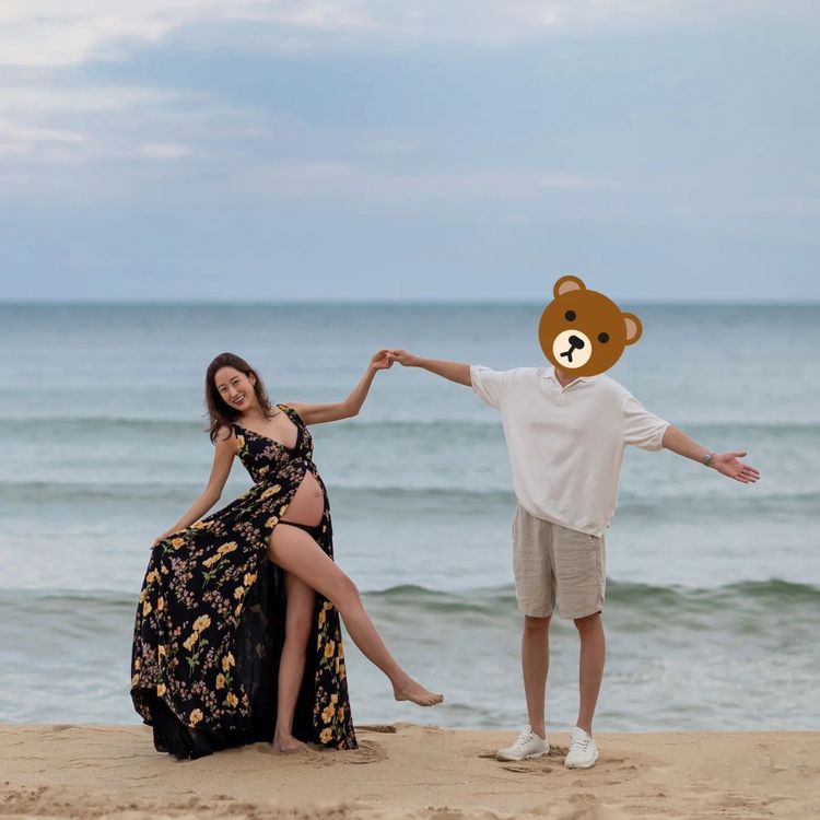 全慧彬（左）的牙醫尪也一起入鏡，但始終保持神祕，以大熊貼圖遮臉。翻攝全慧彬IG