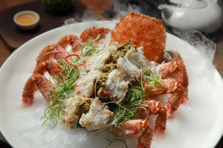 潮式花雕凍毛蟹做工細緻繁複，主廚首推。業者提供