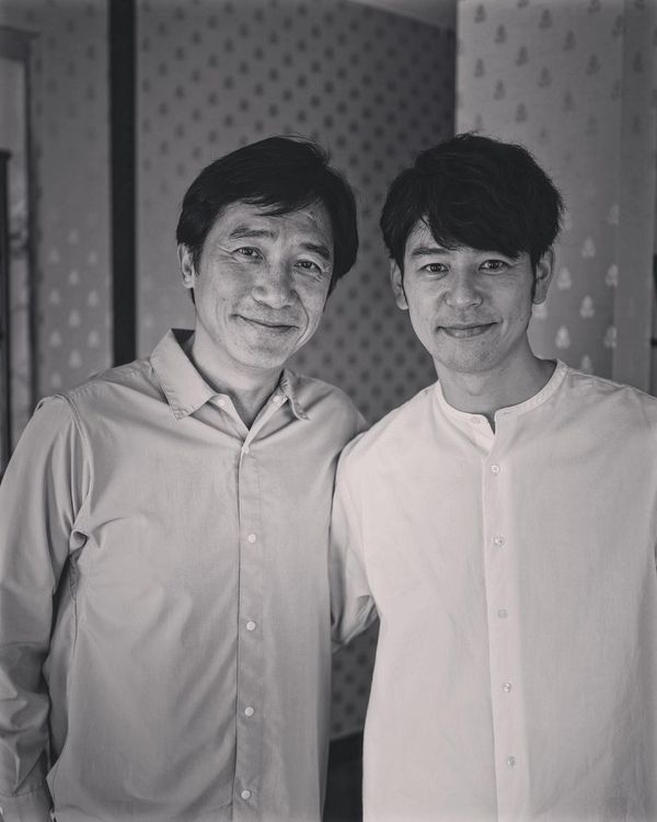 妻夫木聰（右）和梁朝偉重聚，兩人都笑得靦腆。翻攝妻夫木聰IG