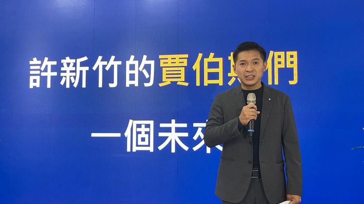 何志勇分享國內外鼓勵創業案例，包括美國推動孵化器和共享工作空間，並媒合新創公司與年輕人才。林耕仁競辦提供