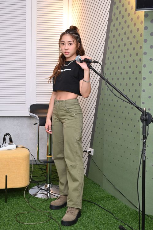 艾薇近期全心投入籌備新專輯。環球音樂提供