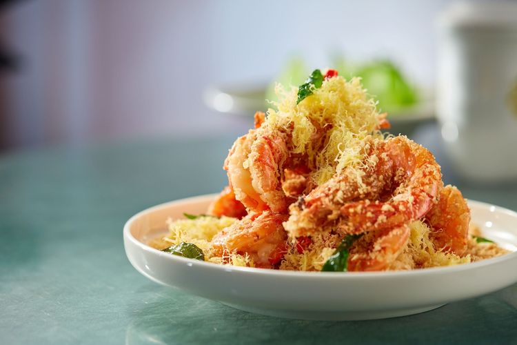 完成安心口訣挑戰，到莆田內用任一套餐送價值350元的「金絲麥片蝦」。業者提供