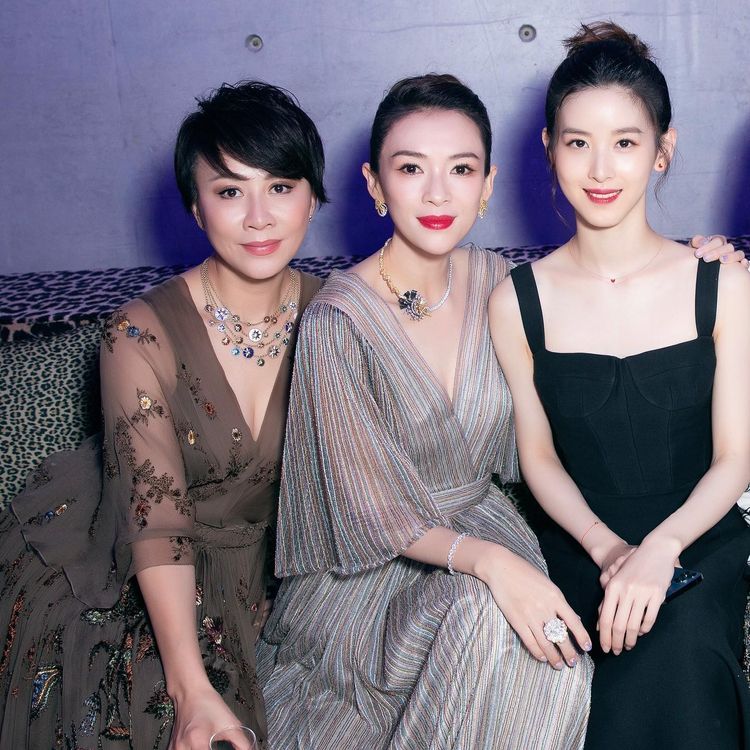 章澤天（右起）和知名女星章子怡、劉嘉玲同場毫不遜色。翻攝章澤天IG