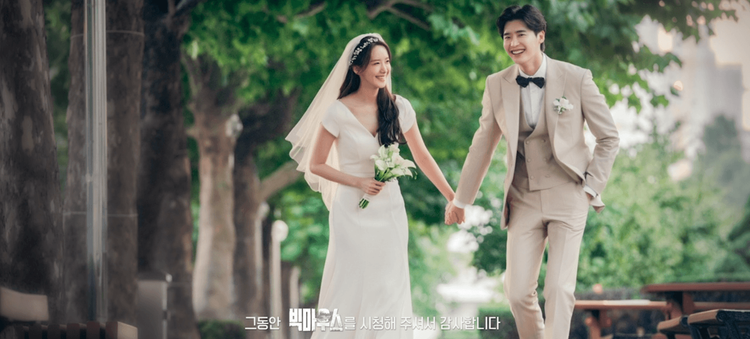 「浩瑚CP」李鍾碩（右）、潤娥外型登對，扮演夫妻深受觀眾喜愛。翻攝Disney+