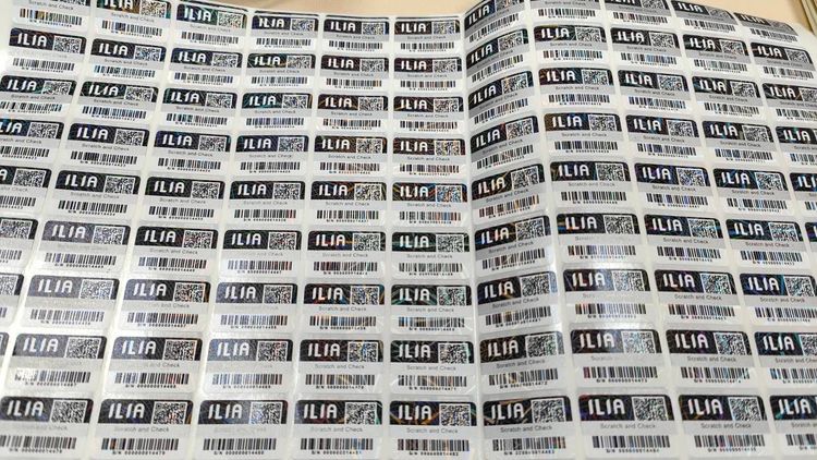 嫌犯自行印製國外菸油品牌，魚目混珠謀取暴利。警方提供