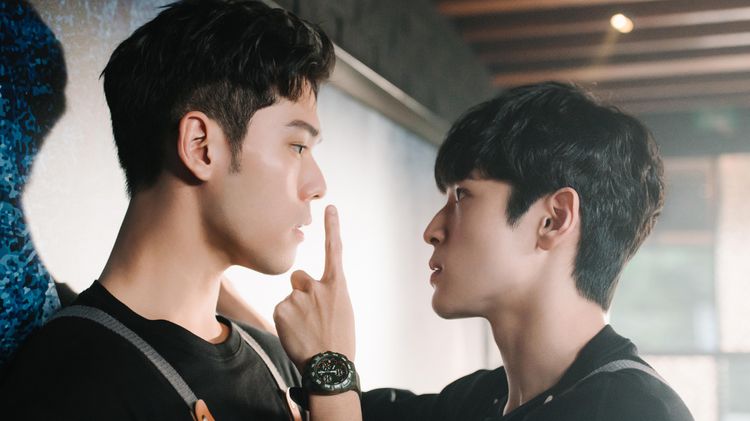 張豐豪（右）霸氣壁咚周予天。結果娛樂提供