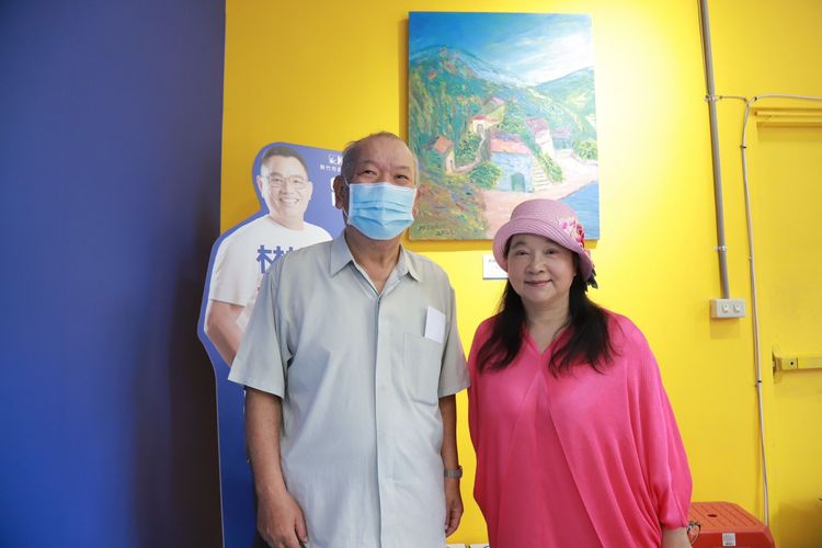 鄭玉禧是台灣詩人、作家及油畫家，今天特地前來林耕仁競選總部分享美學視野。林耕仁競總提供