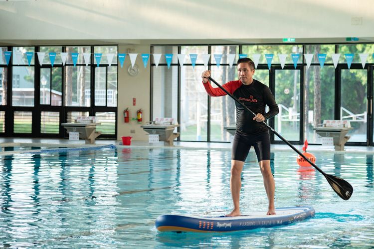 陳國華表示，當初會開立槳課程，是因為想開一門學生真正有興趣的體育課，於是他特地去學習並考取立槳指導證照。清大提供