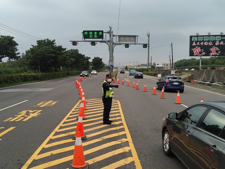 警方假期時會視車流動態增加南下或北上調撥車道。警方提供