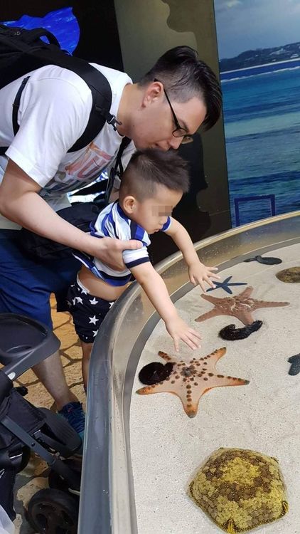 小捷父親帶小捷出遊。家屬提供