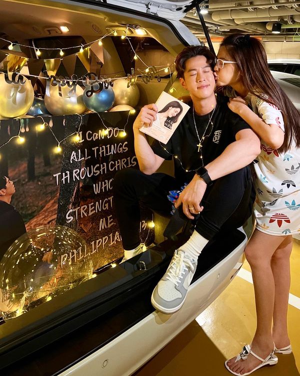 白家綺（右）昨晚幫老公吳東諺慶生。民視提供