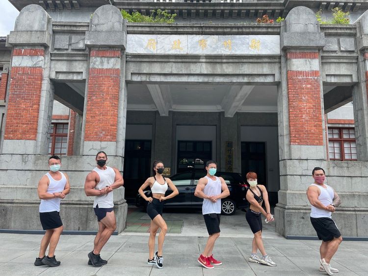 教育處表示，新竹市體育會健美健身委員成立不到一年，在楊登駿認真推廣下，已在不少賽事奪下好成績。新竹市政府提供