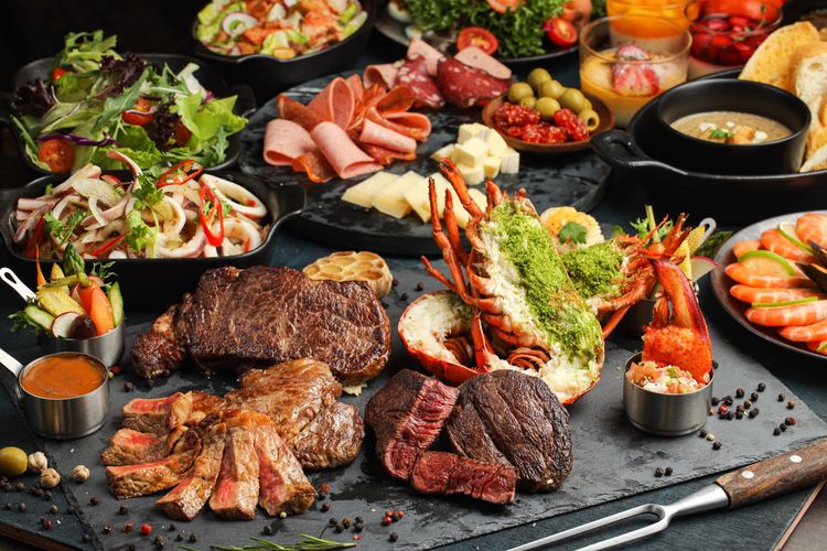 經典牛排館不惜將原物料升級，以「食純粹、識真味、饗經典」三大主軸。煙波集團提供