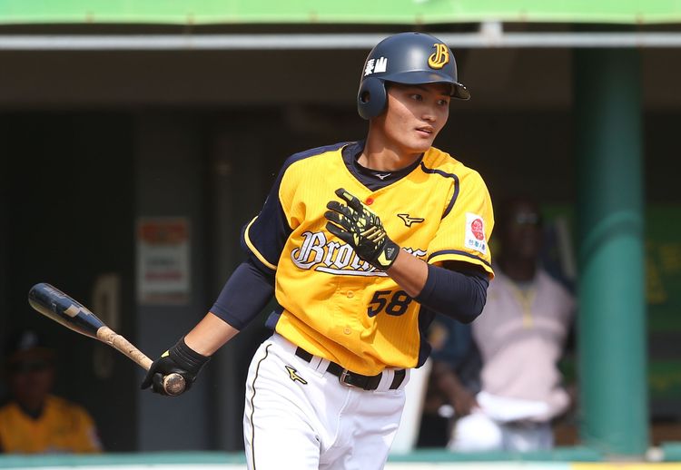 中信兄弟劉貴元猛打賞。