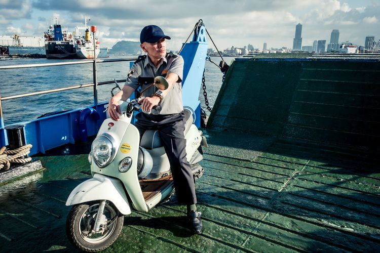 林鉅刻劃出一位寡言且一意孤行的父親。瀚草影視提供