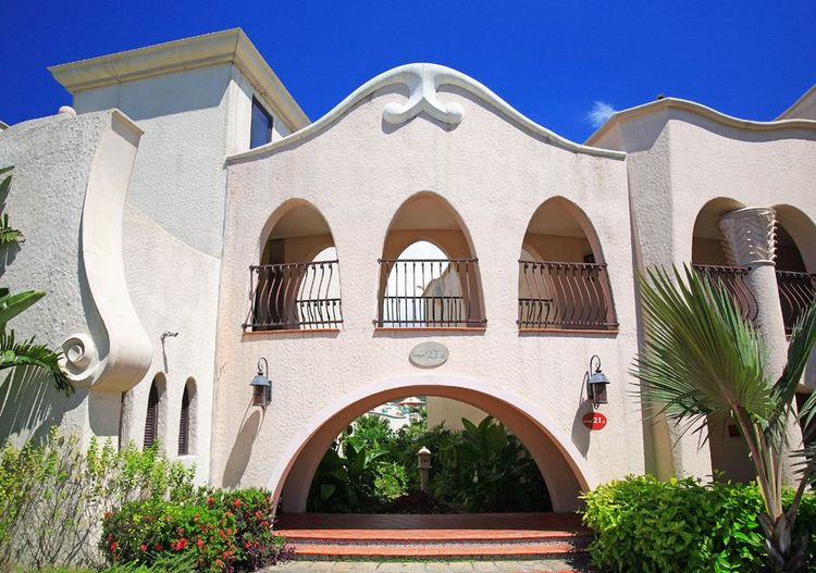 理想大地西班牙式獨棟別墅。理想大地提供