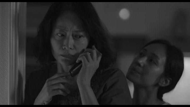 金鐘視后劉瑞琪（左）以《苦瓜》角逐最佳女演員，右為黃瀞怡（小薰）。台北市電影委員會提供