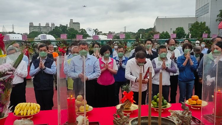 台北市長柯文哲與新北市長侯友宜參加開工動土典禮。黃子騰攝