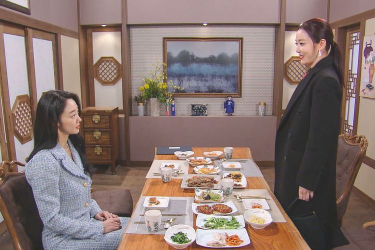 崔汝珍(左)、李素妍在《閨密的背叛》本是好友，後來撕破臉。中天娛樂台提供